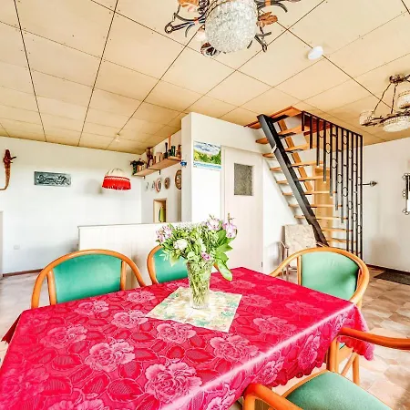 בית נופש Charming Holiday In With Sauna *