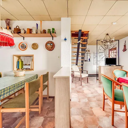 בית נופש Charming Holiday In With Sauna *